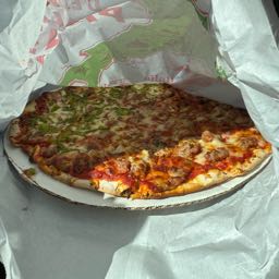 carrie.steinweg on One Bite Pizza App