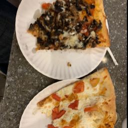 charlie.kattan on One Bite Pizza App