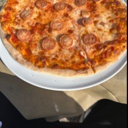 wolf.ullrich on One Bite Pizza App
