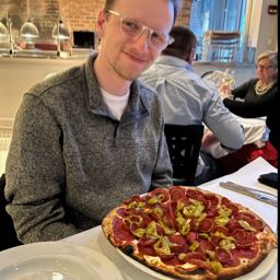 leighton.lommel on One Bite Pizza App