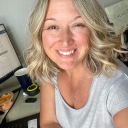 kelly.farmer on One Bite Pizza App