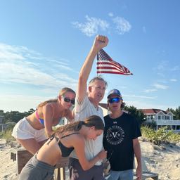 lucas.laubisch on One Bite Pizza App