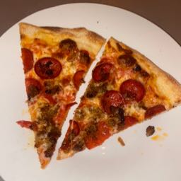 samantha.rhodes on One Bite Pizza App