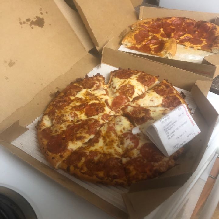 Pizza Hut Reviews Fort Leonard Wood, MO One Bite