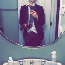 zjh on One Bite Pizza App