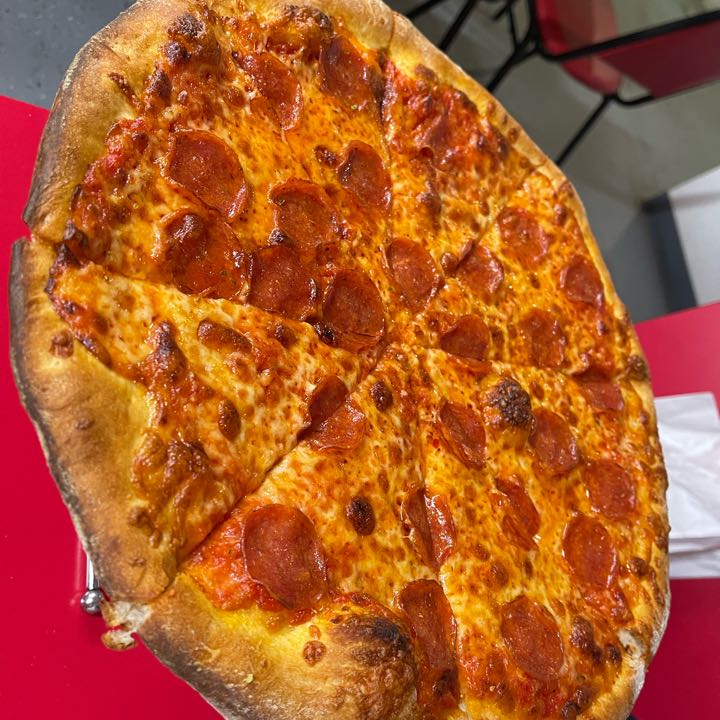 seminolejon's Pizza Review at Santoro's Pizzeria One Bite