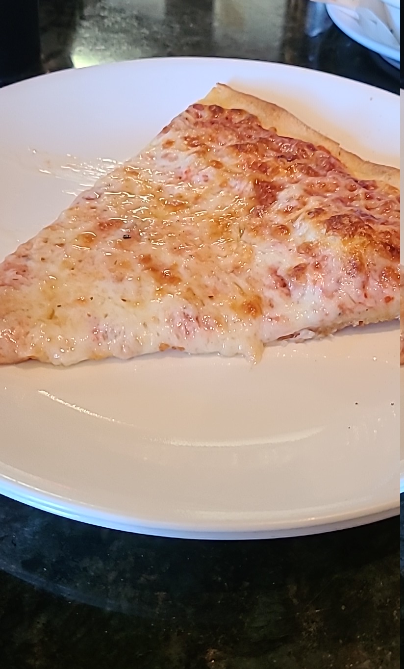 kim.way on One Bite Pizza App