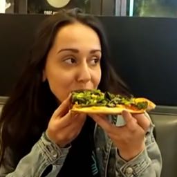 saxton82 on One Bite Pizza App