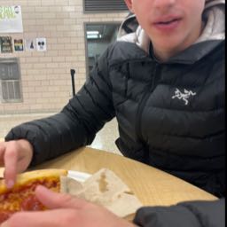 ethan.gums on One Bite Pizza App