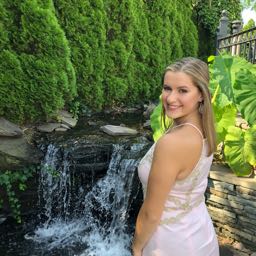 emily.funk on One Bite Pizza App