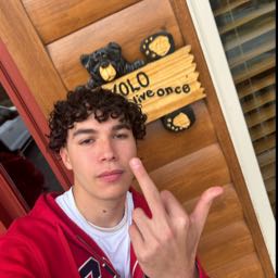 fabian.irizarry on One Bite Pizza App