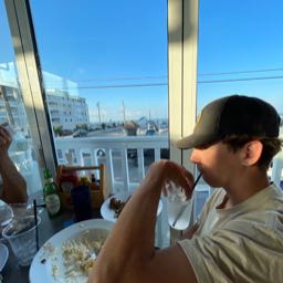 dylan.aulbach on One Bite Pizza App