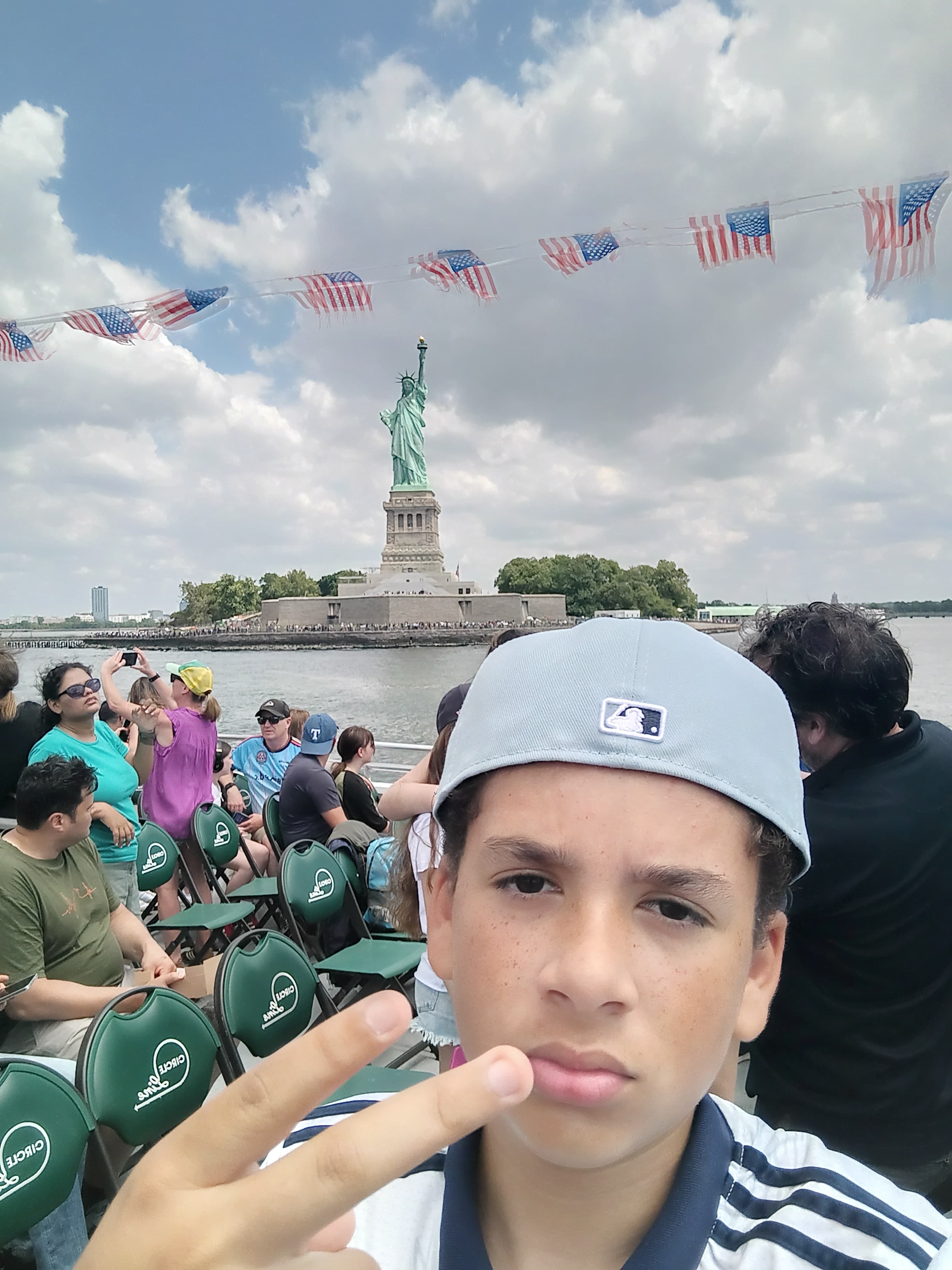 chaboyfreeman on One Bite Pizza App