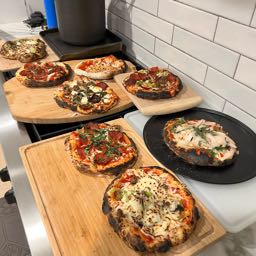 trez63 on One Bite Pizza App