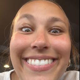 halle.tanniru on One Bite Pizza App