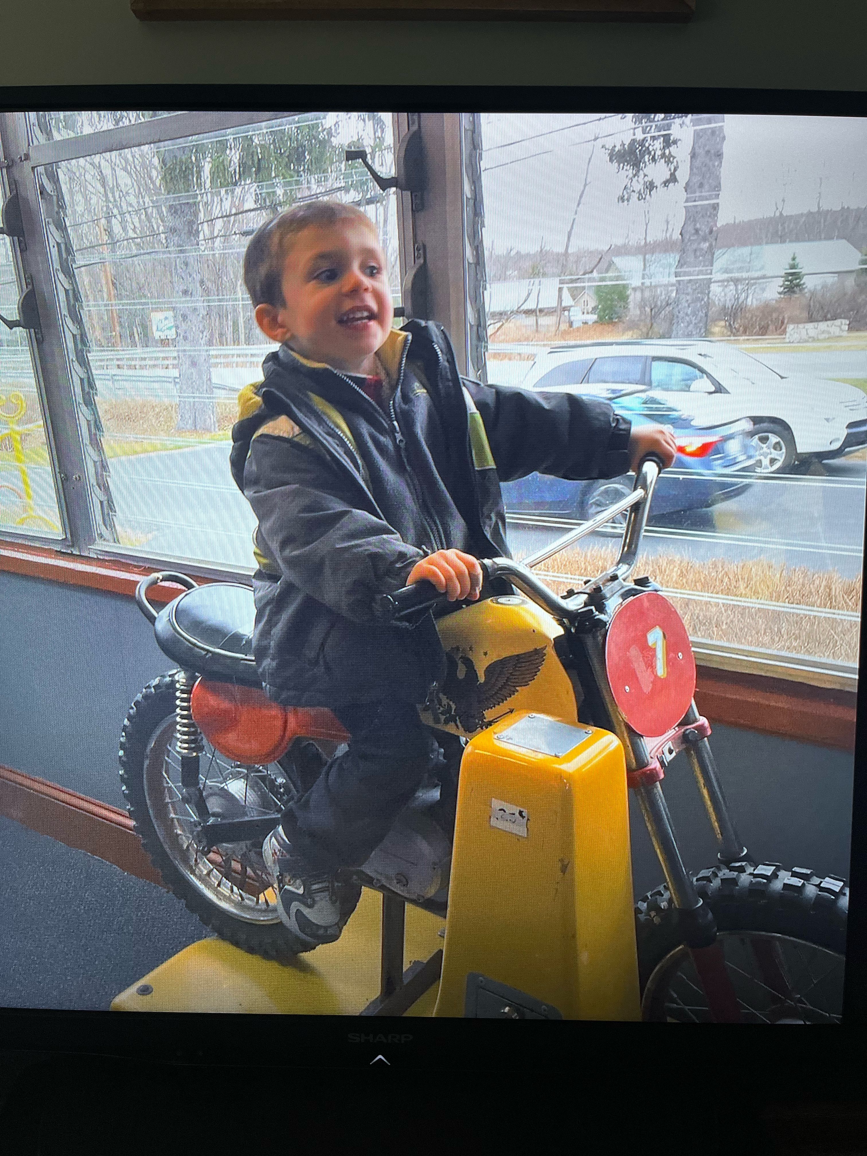 gavin.nagy on One Bite Pizza App