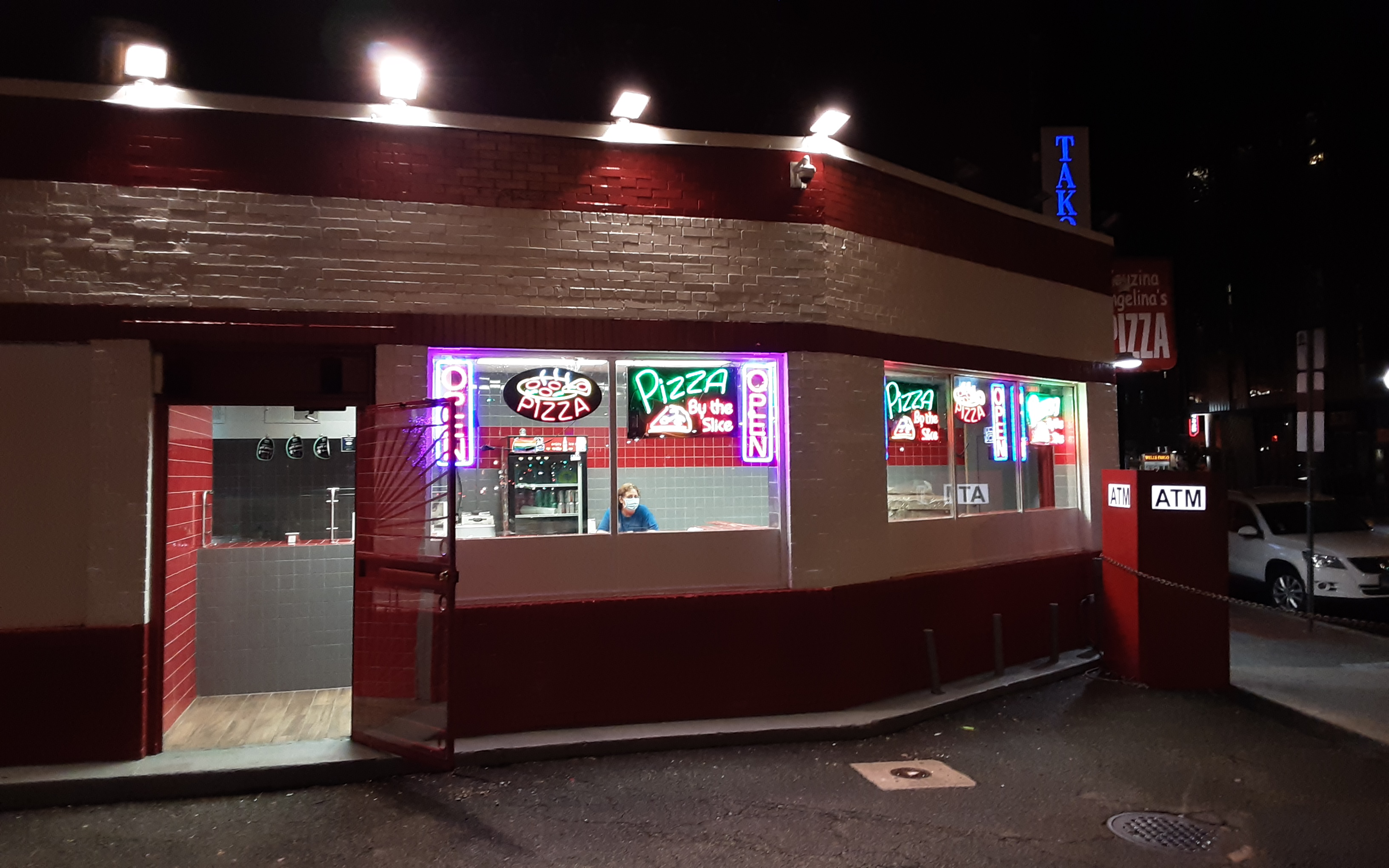 kouzina.angelinas on One Bite Pizza App