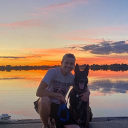 bkeets3 on One Bite Pizza App