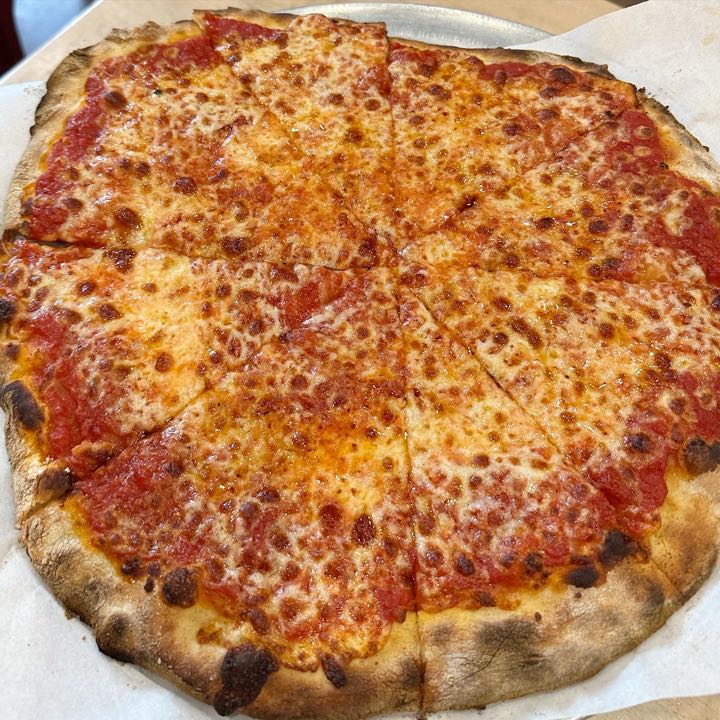 stoolpresidente's Pizza Review at Fuoco Apizza One Bite