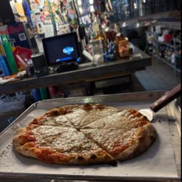 uknow.therules on One Bite Pizza App