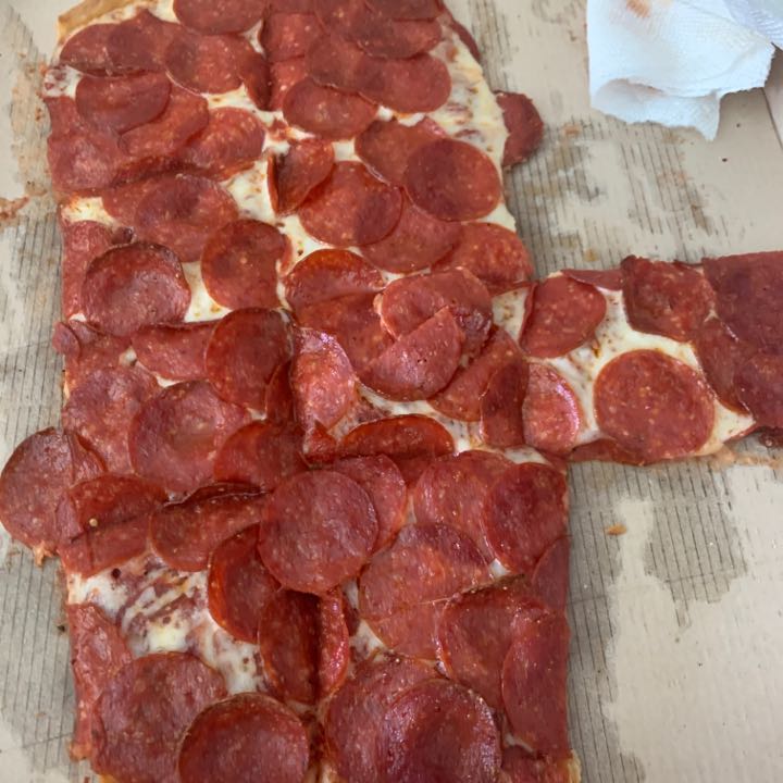 Little Caesars Pizza Reviews Edmond, OK One Bite