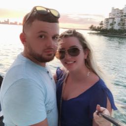 ledion.zurbo on One Bite Pizza App