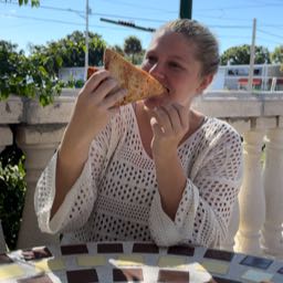 emma.reed1 on One Bite Pizza App