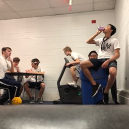 stool on One Bite Pizza App