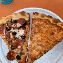 aplace4food on One Bite Pizza App