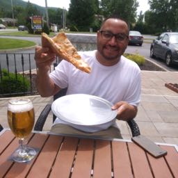 bobby.hernandez on One Bite Pizza App