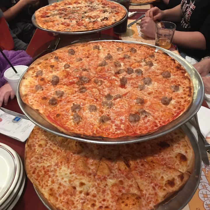 brian.david4's Pizza Review at Pete & Elda's Bar / Carmen's Pizzeria