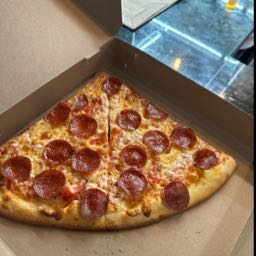 charles.ulloa on One Bite Pizza App