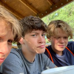 andrew.petersen1 on One Bite Pizza App