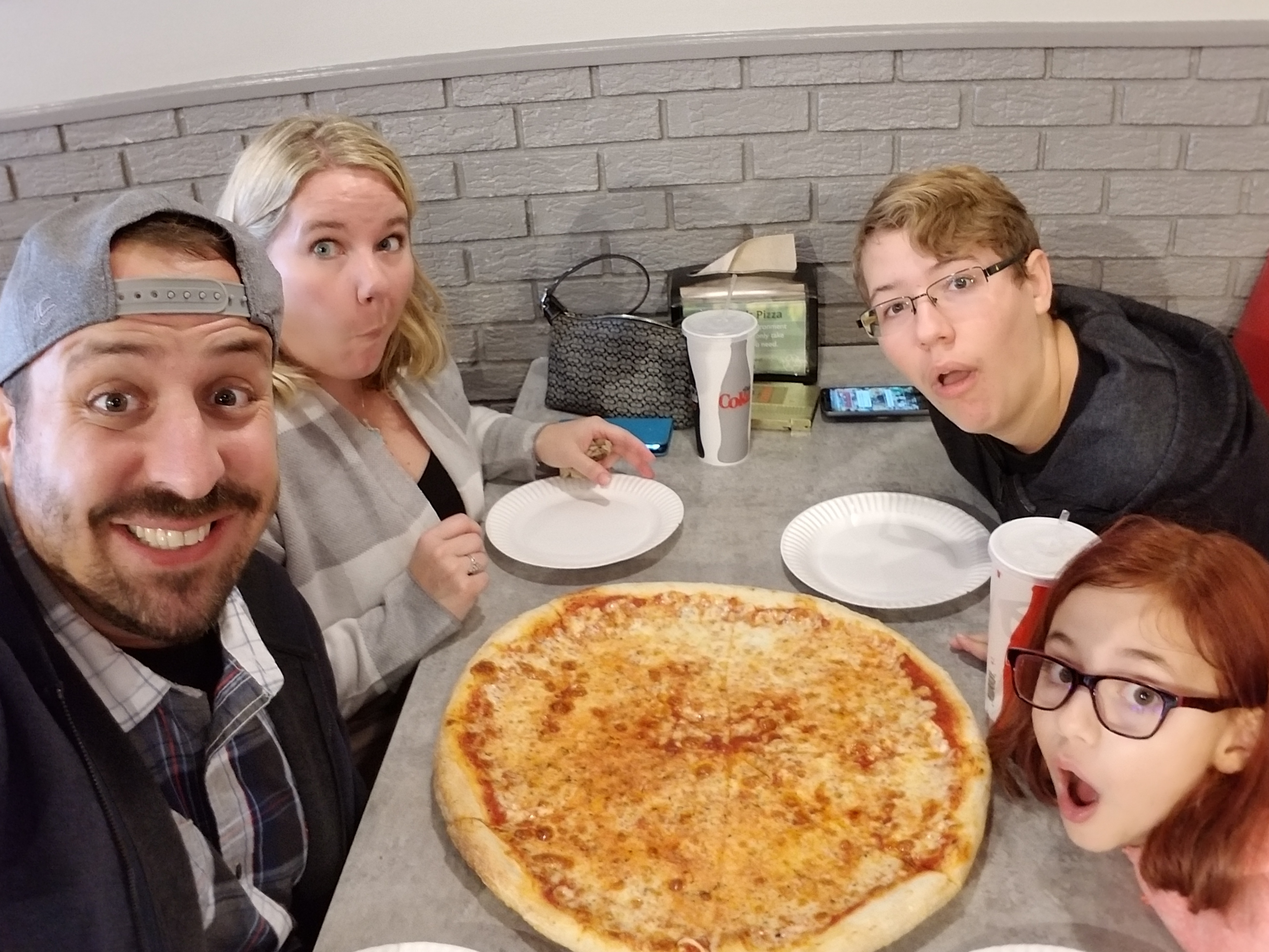 trip.knowles on One Bite Pizza App