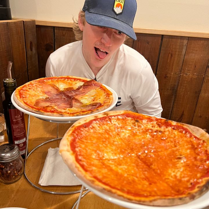 rae.sanchez's Pizza Review at Mister O1 Extraordinary Pizza South