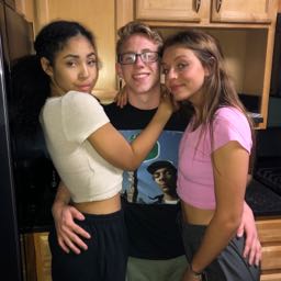 caleb.lustig on One Bite Pizza App