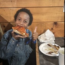 aaron.roberts2 on One Bite Pizza App