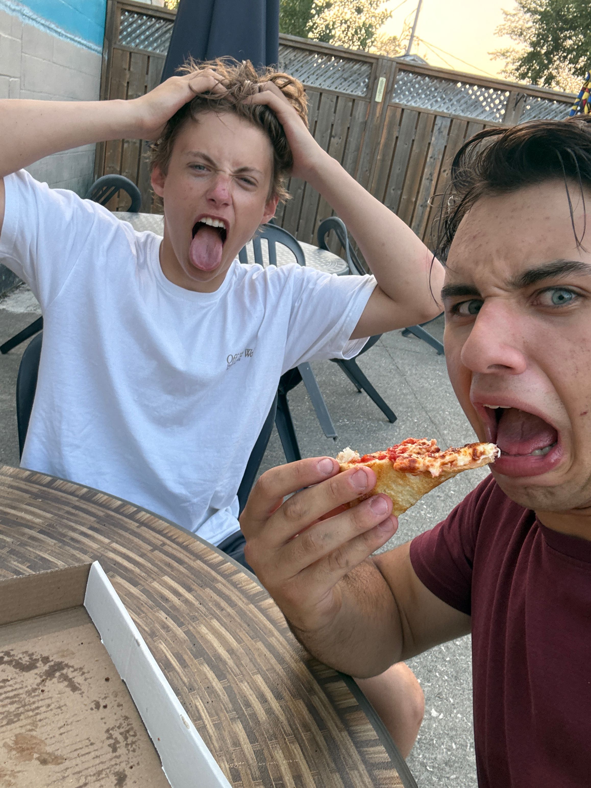 lucas.dufour on One Bite Pizza App