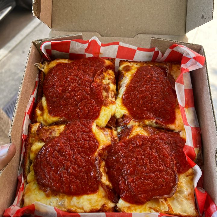 Pizza Review
