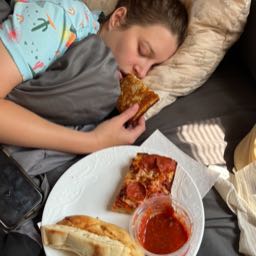 autumn.aguilar on One Bite Pizza App