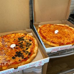 theonebiteog on One Bite Pizza App