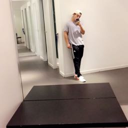 richie.windon on One Bite Pizza App