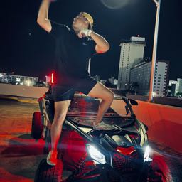 barlos on One Bite Pizza App