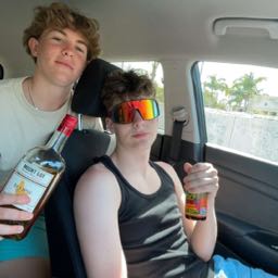 emac2114 on One Bite Pizza App