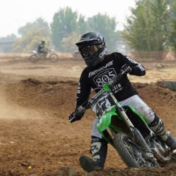 sprenkel_pants on One Bite Pizza App