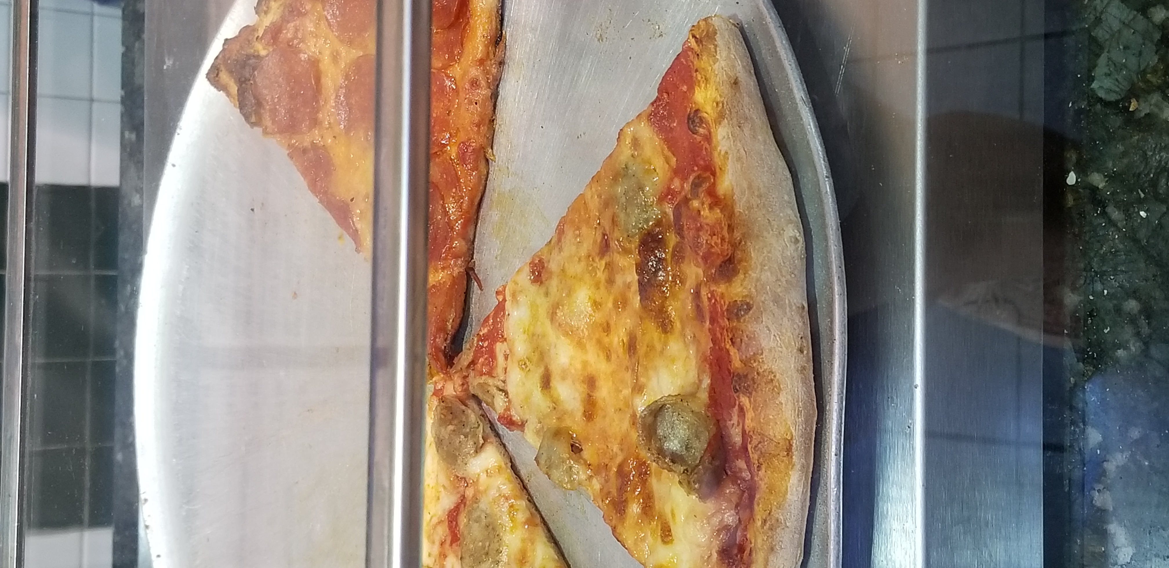 laura.lebeau on One Bite Pizza App