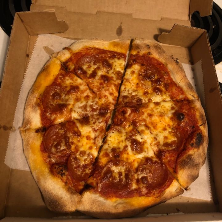Christian Costa S Pizza Review At Nicks Pizza One Bite