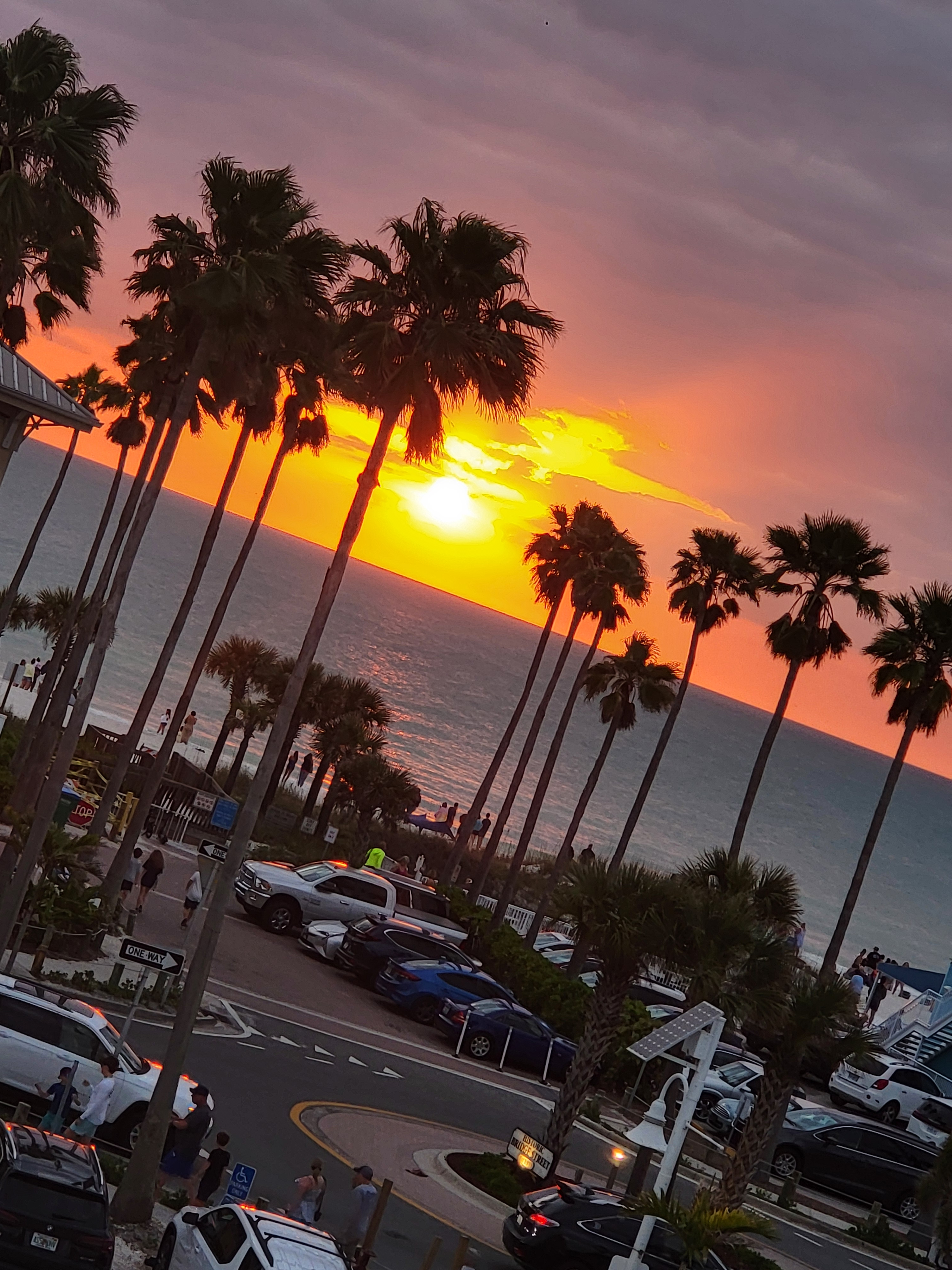 manny.vasquez1 on One Bite Pizza App