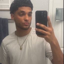 luis.rivera11 on One Bite Pizza App