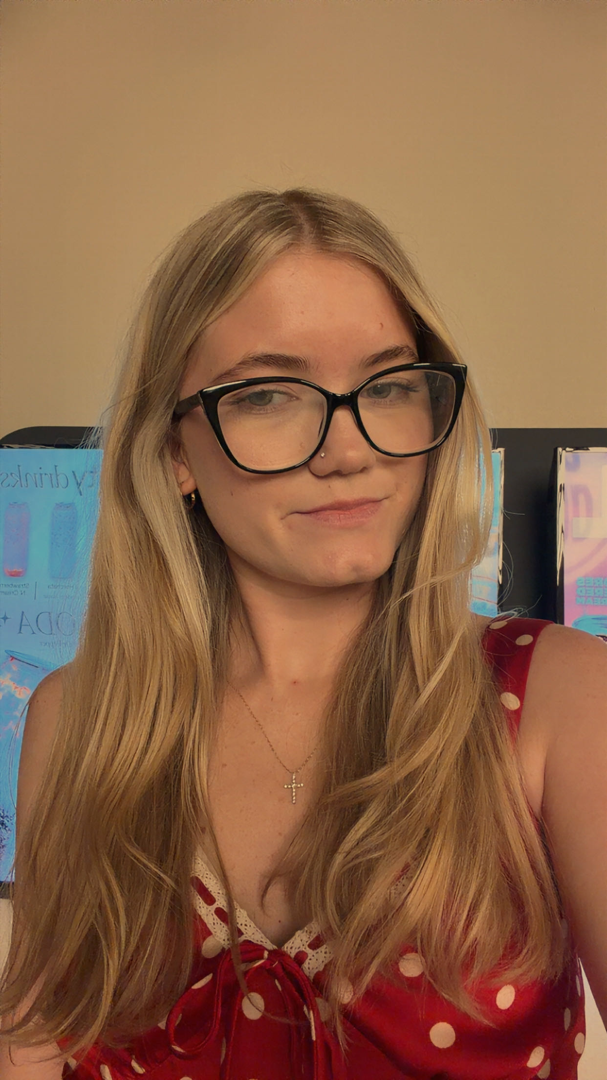 emma .jones on One Bite Pizza App